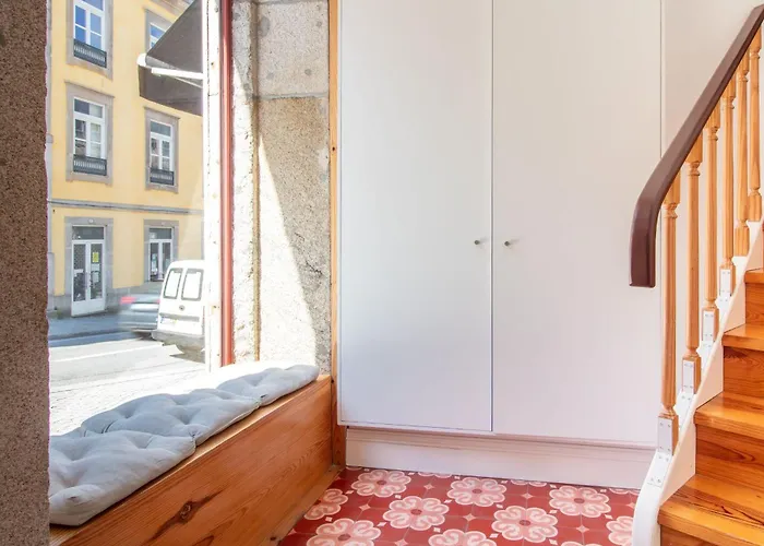 Appartement Bright Flat Few Steps To Aliados Av By Lovelystay Porto