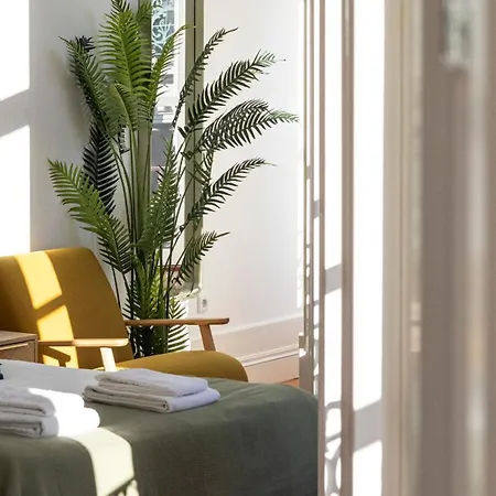 Apartment Bright Flat Few Steps To Aliados Av By Lovelystay Porto