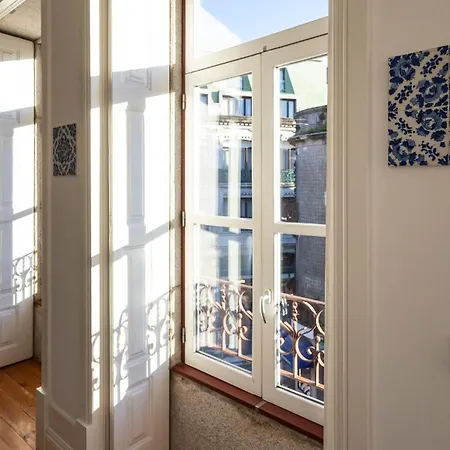 Bright Flat Few Steps To Aliados Av By Lovelystay Apartment Porto