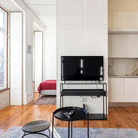 Apartment Bright Flat Few Steps To Aliados Av By Lovelystay Porto