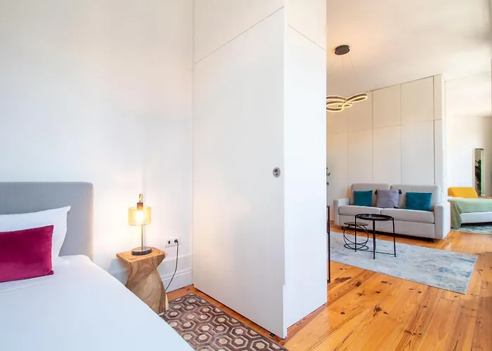 Bright Flat Few Steps To Aliados Av By Lovelystay Πόρτο