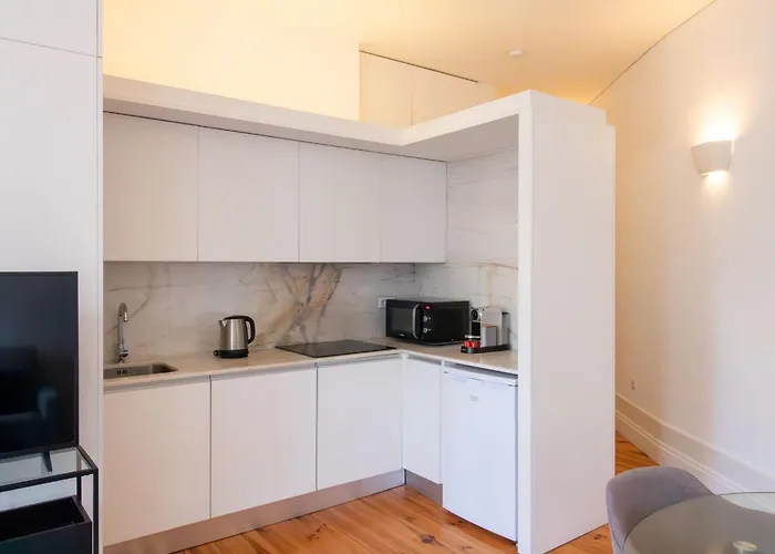 Bright Flat Few Steps To Aliados Av By Lovelystay * Πόρτο