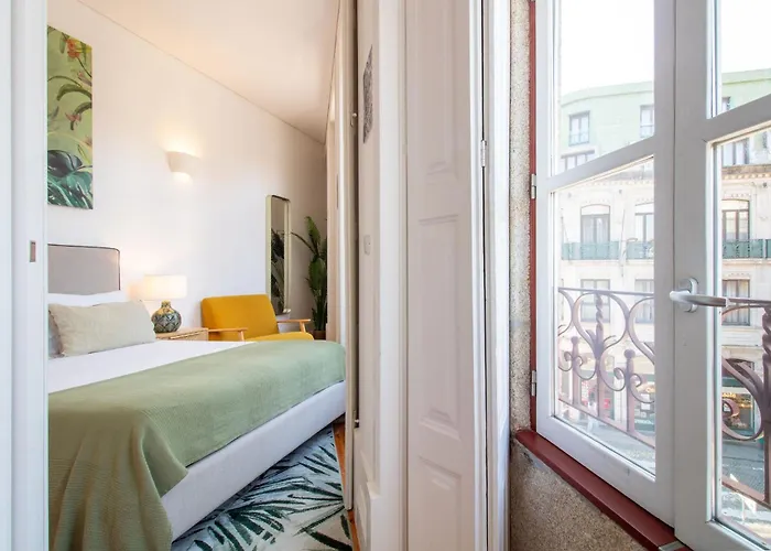 Bright Flat Few Steps To Aliados Av By Lovelystay * Πόρτο