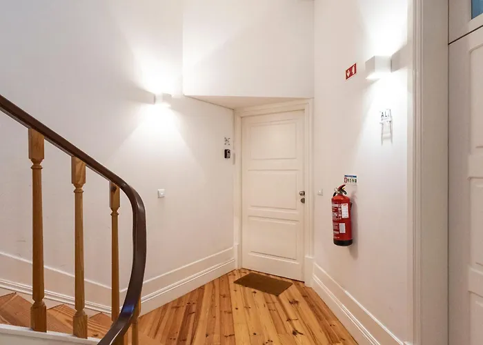 Bright Flat Few Steps To Aliados Av By Lovelystay Lejlighed