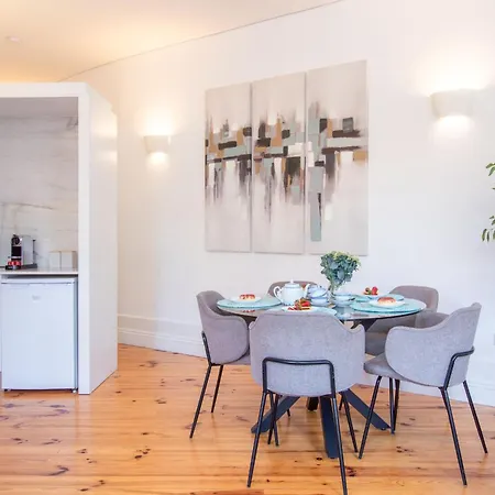 Bright Flat Few Steps To Aliados Av By Lovelystay *