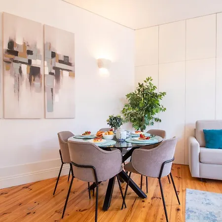 Bright Flat Few Steps To Aliados Av By Lovelystay Lejlighed