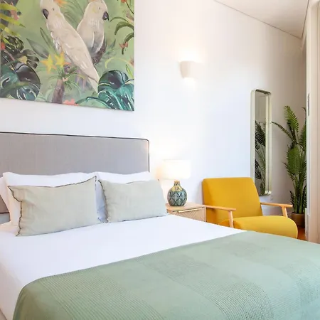 Bright Flat Few Steps To Aliados Av By Lovelystay Lejlighed