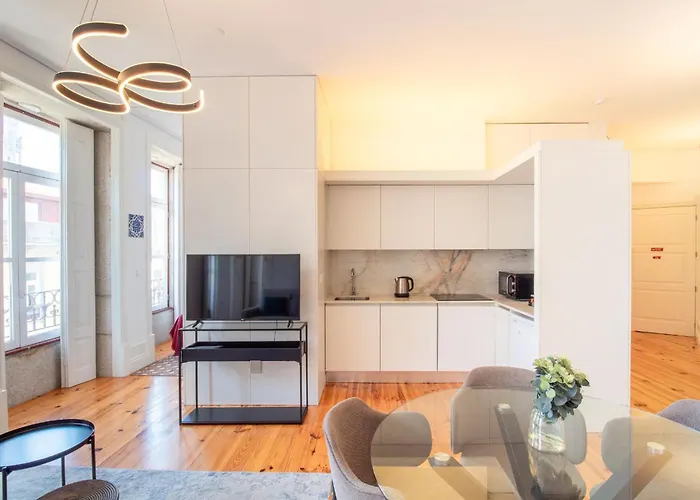 Bright Flat Few Steps To Aliados Av By Lovelystay Porto